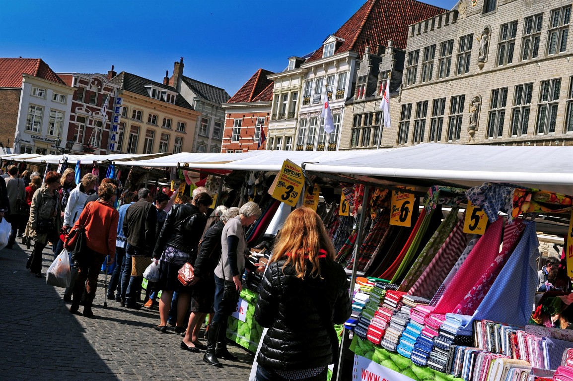 Stoffenmarkt op de Grote Markt: inspiratie voor professionals en creatievelingen op 28 maart