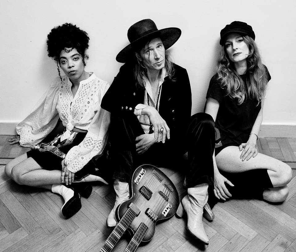 Beleef Stef Kamil Carlens & The Poem in Poppodium Gebouw-T – 29 oktober